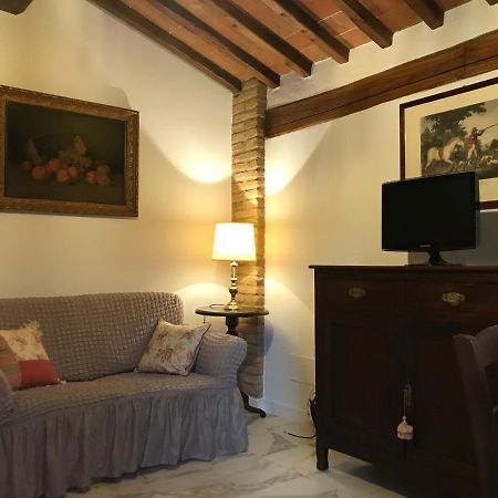 Ferienwohnung La Perla Tra Gli Ulivi Siena Exterior foto